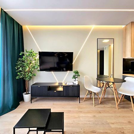 Nowy Apartament 53 Z Klimatyzacja Apartment อิวาวา ภายนอก รูปภาพ