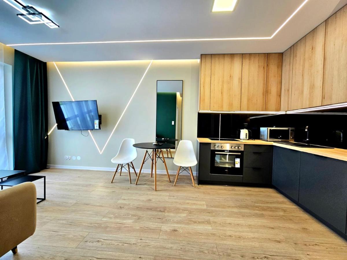 Nowy Apartament 53 Z Klimatyzacja Apartment อิวาวา ภายนอก รูปภาพ
