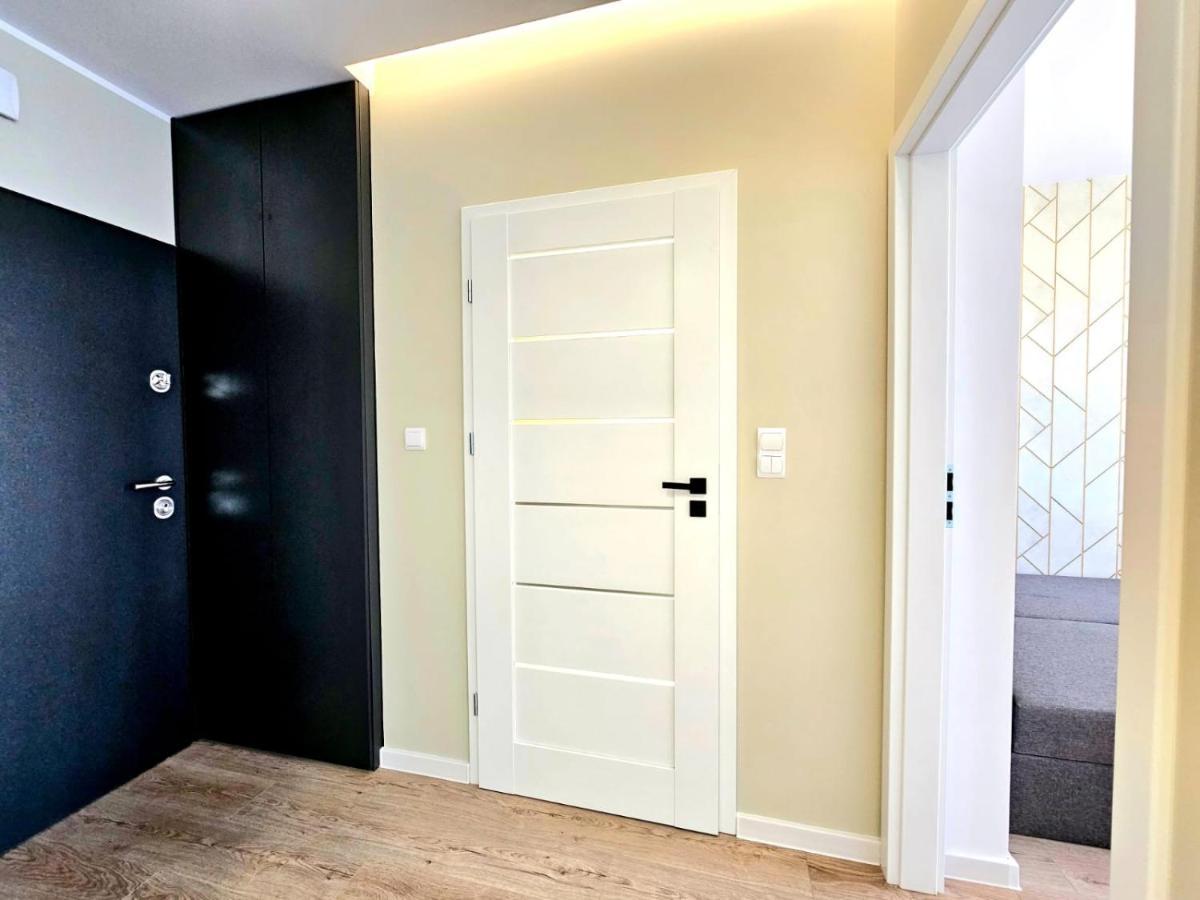 Nowy Apartament 53 Z Klimatyzacja Apartment อิวาวา ภายนอก รูปภาพ