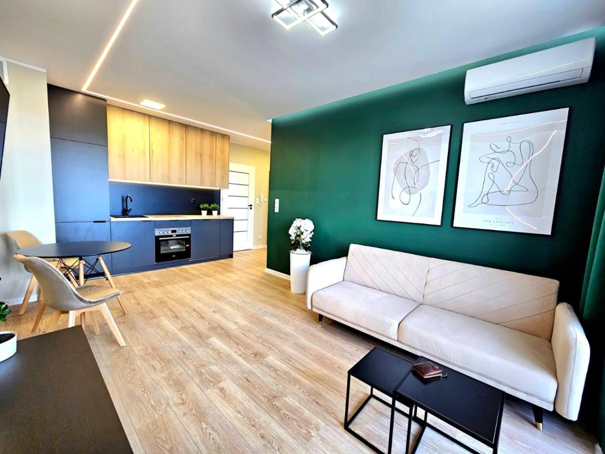 Nowy Apartament 53 Z Klimatyzacja Apartment อิวาวา ภายนอก รูปภาพ